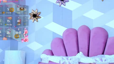 Snapshot of kyliemonnet chatting on 02-20-25, 02:51 Kylie jl online show from 02-20-25, 02:51