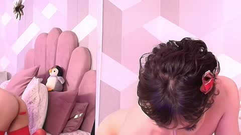 Snapshot of kyliemonnet chatting on 11-05-25, 08:31 Kylie jl online show from 11-05-25, 08:31