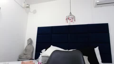 Kylie online show from 03-08-25, 08:33