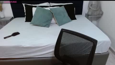 Kylie online show from 10-15-25, 10:15