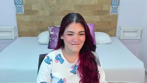 Snapshot of kyliiebaker chatting on 02-22-26, 11:09 Kylie online show from 02-22-26, 11:09