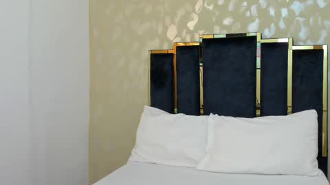 Snapshot of kyliiebaker chatting on 03-20-26, 11:37 Kylie online show from 03-20-26, 11:37