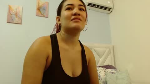 Kylie online show from 07-20-26, 09:34