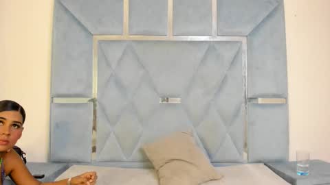 kym online show from 03-26-26, 01:17