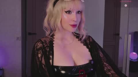 Snapshot of kymatics chatting on 05-04-26, 01:40 Kate online show from 05-04-26, 01:40