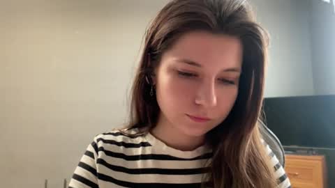 Snapshot of kymberlychimes chatting on 05-22-26, 03:28 Kary online show from 05-22-26, 03:28