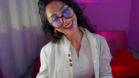 Kym Giraldo online show from 10-29-25, 03:31