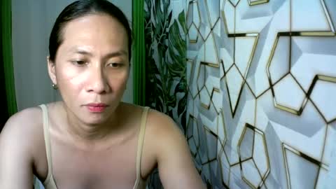 kyutshyne online show from 04-30-26, 08:57