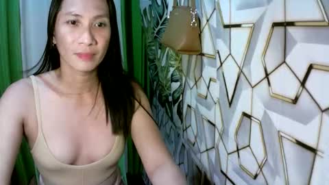 kyutshyne online show from 05-17-26, 08:38