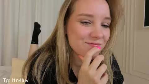 lina online show from 11-16-25, 09:31