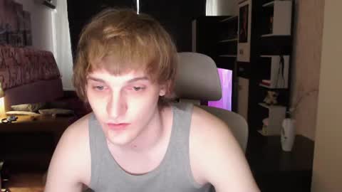 Snapshot of l1onkennedy chatting on 06-12-26, 01:54 l1onkennedy online show from 06-12-26, 01:54