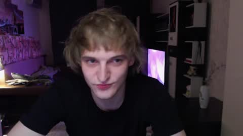 Snapshot of l1onkennedy chatting on 06-17-26, 08:32 l1onkennedy online show from 06-17-26, 08:32