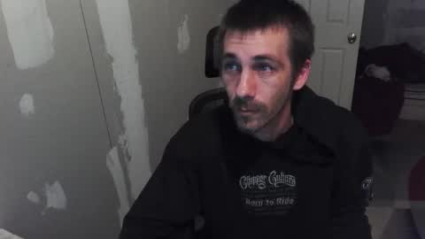 Snapshot of l1v1nth3dr3am chatting on 09-16-25, 08:37 l1v1nth3dr3am online show from 09-16-25, 08:37