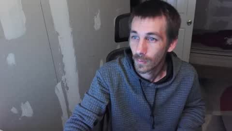 Snapshot of l1v1nth3dr3am chatting on 09-17-25, 02:57 l1v1nth3dr3am online show from 09-17-25, 02:57