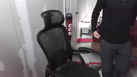 Snapshot of l1v1nth3dr3am chatting on 10-11-25, 04:12 l1v1nth3dr3am online show from 10-11-25, 04:12