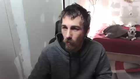 Snapshot of l1v1nth3dr3am chatting on 10-12-25, 02:32 l1v1nth3dr3am online show from 10-12-25, 02:32