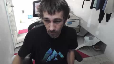 Snapshot of l1v1nth3dr3am chatting on 10-26-25, 06:03 l1v1nth3dr3am online show from 10-26-25, 06:03