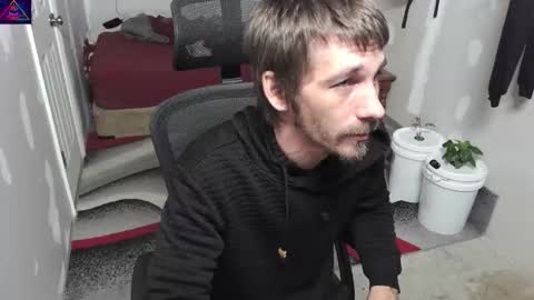 Snapshot of l1v1nth3dr3am chatting on 11-04-25, 03:27 l1v1nth3dr3am online show from 11-04-25, 03:27