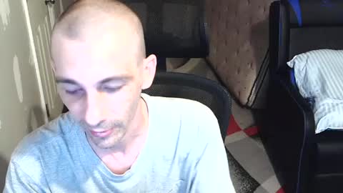 Snapshot of l1v1nth3dr3am chatting on 07-15-26, 03:17 l1v1nth3dr3am online show from 07-15-26, 03:17