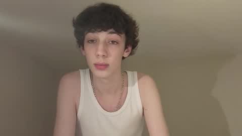 Snapshot of l8199 chatting on 01-09-26, 10:22 liam online show from 01-09-26, 10:22