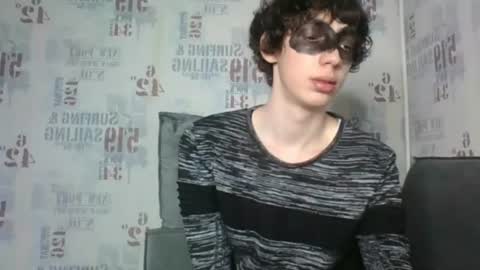 Snapshot of l8199 chatting on 06-15-26, 01:13 liam online show from 06-15-26, 01:13