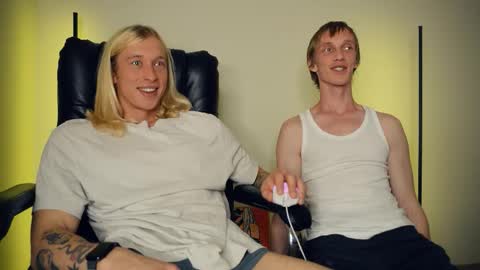 Adonis online show from 10-08-25, 06:11