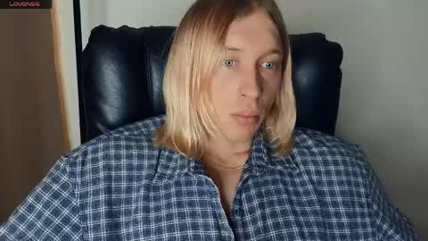 Adonis online show from 04-10-26, 07:24