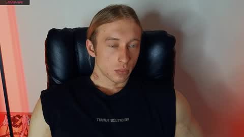 Snapshot of l_adonis_l chatting on 04-26-26, 06:44 Adonis online show from 04-26-26, 06:44
