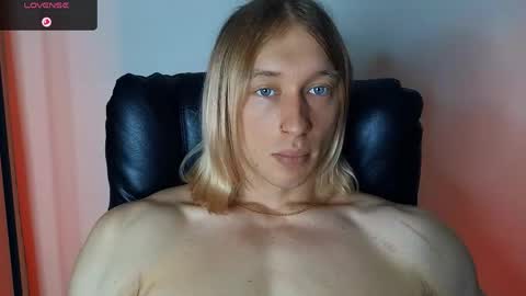 Snapshot of l_adonis_l chatting on 05-11-26, 10:32 Adonis online show from 05-11-26, 10:32