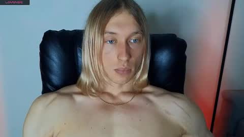 Snapshot of l_adonis_l chatting on 05-19-26, 10:32 Adonis online show from 05-19-26, 10:32