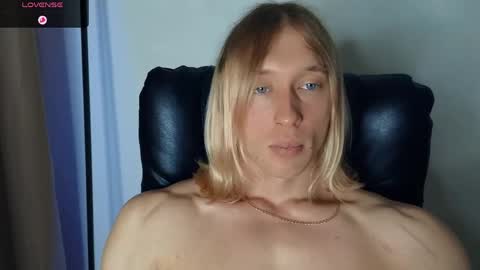 Snapshot of l_adonis_l chatting on 05-28-26, 09:39 Adonis online show from 05-28-26, 09:39