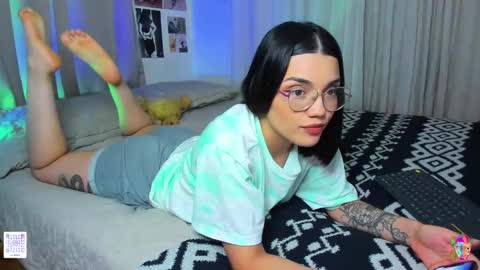    Help me reach 50 likes online show from 01-04-25, 11:17