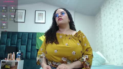 Snapshot of la_crespa_x chatting on 02-05-25, 12:27 la crespa x online show from 02-05-25, 12:27