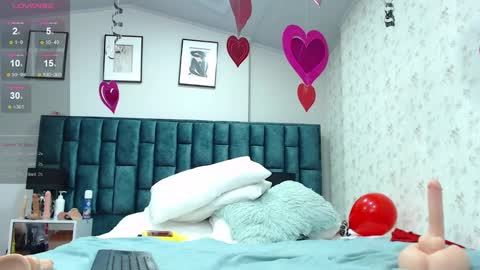 Snapshot of la_crespa_x chatting on 02-13-25, 03:35 la crespa x online show from 02-13-25, 03:35