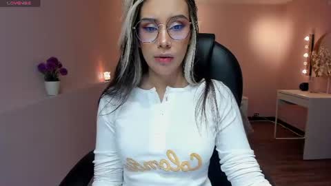 Snapshot of la_monitora chatting on 06-26-26, 11:47 T A T I A N A online show from 06-26-26, 11:47