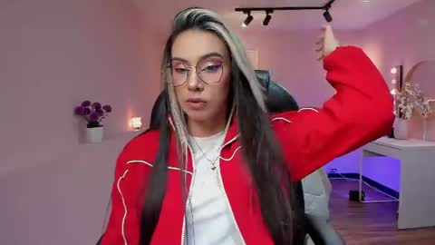 Snapshot of la_monitora chatting on 07-11-26, 11:13 T A T I A N A online show from 07-11-26, 11:13