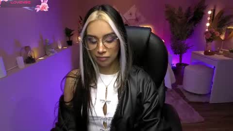Snapshot of la_monitora chatting on 07-20-26, 11:12 T A T I A N A online show from 07-20-26, 11:12