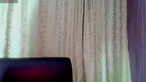Snapshot of la_parce777 chatting on 12-23-24, 06:33 Victoria online show from 12-23-24, 06:33