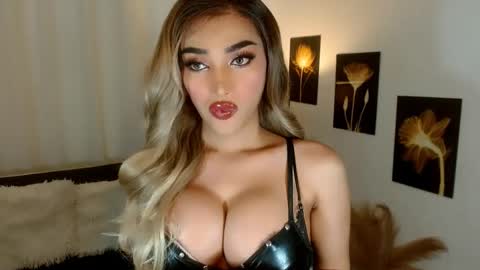 ISABEL online show from 02-25-26, 05:39