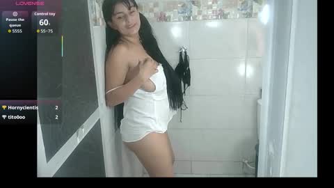 Snapshot of la_wuaifu1 chatting on 10-25-25, 08:14 la_wuaifu1 online show from 10-25-25, 08:14