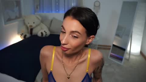 Fanni online show from 01-19-25, 05:18