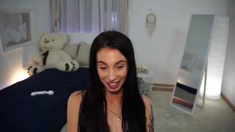 Fanni online show from 01-19-25, 08:41