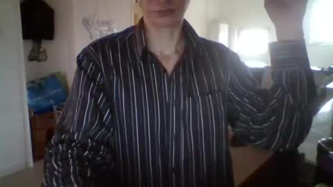 Snapshot of labelette007 chatting on 12-25-24, 01:19 labelette007 online show from 12-25-24, 01:19