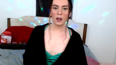 Snapshot of laceyphoenix1 chatting on 02-17-26, 03:14 Lacey Phoenix online show from 02-17-26, 03:14