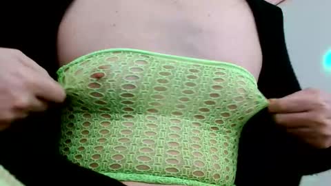 Snapshot of laceyphoenix1 chatting on 03-18-26, 02:37 Lacey Phoenix online show from 03-18-26, 02:37