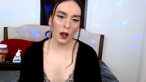 Snapshot of laceyphoenix1 chatting on 03-25-26, 02:39 Lacey Phoenix online show from 03-25-26, 02:39