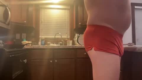 Snapshot of laceywestin chatting on 10-26-25, 05:24 Pleasures online show from 10-26-25, 05:24
