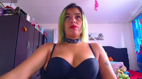 Valentina online show from 05-12-26, 08:17