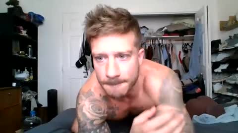 lacrioxcum18 online show from 10-01-25, 04:24