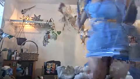 lacybell online show from 05-05-26, 11:35